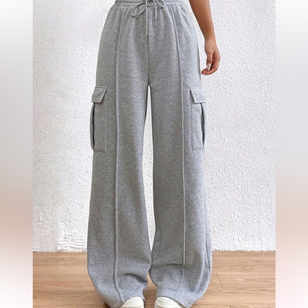 Gym Girl Things | Grey Drawstring Waist Cargo Sweatpants